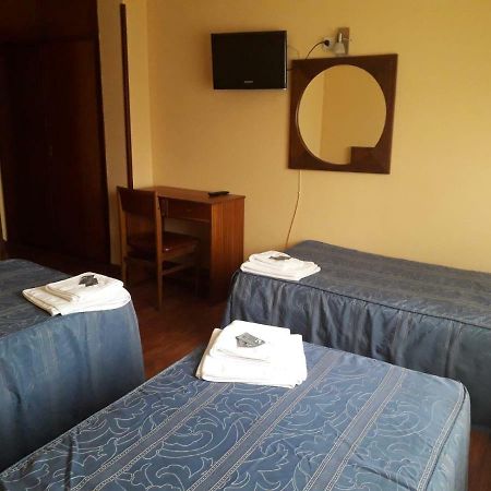 Hostal Ezequiel Los Arcos Εξωτερικό φωτογραφία