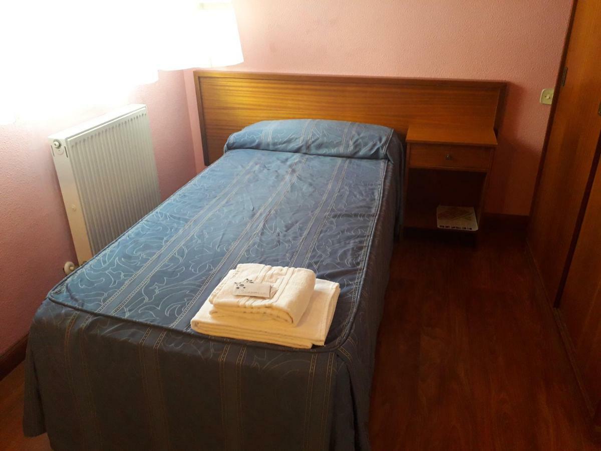 Hostal Ezequiel Los Arcos Εξωτερικό φωτογραφία